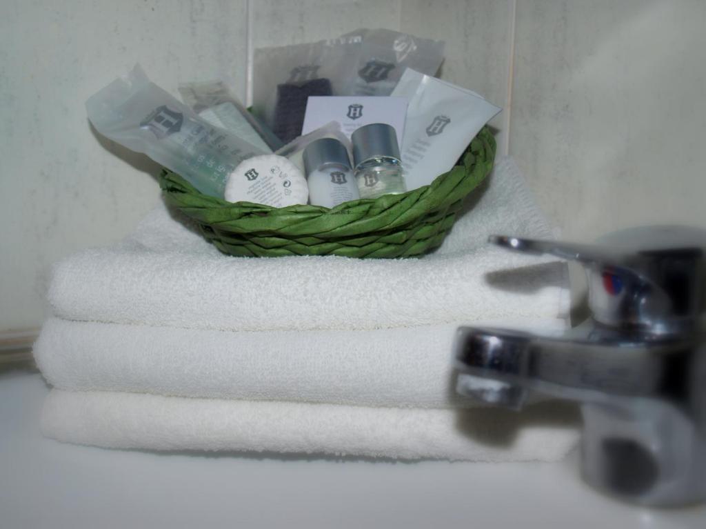 Hostal El Parque San Martín de la Vega Zewnętrze zdjęcie
